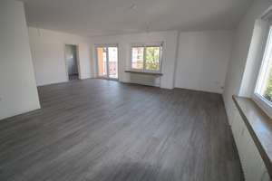 großzügig und zentral Wohnen in der Weststadt: 4 Zimmer mit Balkon und Aufzug – Herderstr. 8, 76185 Mühlburg, Karlsruhe – Vorschaubild 2