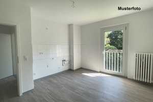 charmante, sanierte 2-Zimmer-Wohnung im EG – Köttlingerweg 3, 44793 Bochum – Vorschaubild 4