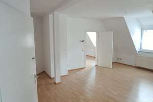 Wohnen mit Charakter: Dachgeschosswohnung in Stuttgart-West
