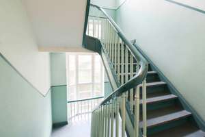 Top angebunden in Winterhude: Bezugsfreie Dachgeschosswohnung in Alsternähe. – Die vollständige Adresse der Immobilie erhältst du vom Anbieter., 22299 Winterhude, Hamburg – Vorschaubild 4