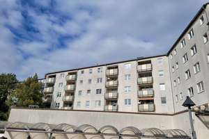 ***GEMÜTLICHE WOHNUNG IM GEPFLEGTEM MFH-AUFZUG-TIEFGARAGENSTELLPLATZ*** – Philippstr. 8, 9130 Sonnenberg, Chemnitz – Vorschaubild 4