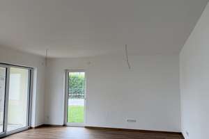 Neue 2-Zimmer-Mietwohnung mit Terrasse – Die vollständige Adresse der Immobilie erhältst du vom Anbieter., 92699 Irchenrieth – Vorschaubild 4