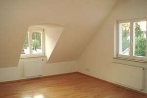 MODERNE WOHNUNG MIT GALERIE,LOGGIA,OFF. KÜCHE,BAD MIT FENSTER IN KL.GEPFLEGTER ANLAGE – Die vollständige Adresse der Immobilie erhältst du vom Anbieter., 80689 Blumenau, München – Vorschaubild 11
