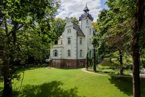 Traumhaftes Villenanwesen auf einem parkähnlichem Grundstück - weitere Bebauung möglich – Potsdam – Vorschaubild 3