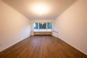 Vermietete 3-Zimmer-Wohnung mit großem Balkon in begehrter Lage von Düsseldorf-Golzheim
