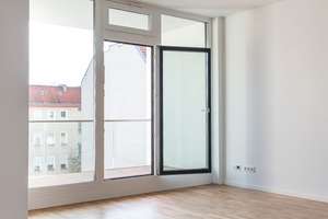HOMESK - Neubau-Wohnung mit EBK und Süd-Loggia in Neukölln