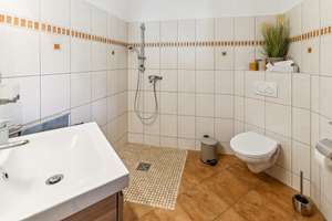 Provisionsfrei – Familienfreundliches Haus in gutem Zustand mit sonnigem Garten und Pool – Die vollständige Adresse der Immobilie erhältst du vom Anbieter., 4178 Burghausen-Rückmarsdorf, Leipzig – Vorschaubild 20