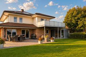 Stadthaus: Schöner Wohnen mitten im Leben – Die vollständige Adresse der Immobilie erhältst du vom Anbieter., 25746 Heide – Vorschaubild 1