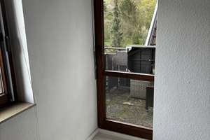 Dachgeschoss-Traum mit 2 Balkonen, neuer Einbauküche & Hobbyraum mit Bad in Stuttgart-Gehrenwald! – Hattenlohweg 2, 70327 Gehrenwald, Stuttgart – Vorschaubild 11