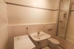 Helles und großzügiges Apartment mit Einbauküche und Tiefgaragenstellplatz – Die vollständige Adresse der Immobilie erhältst du vom Anbieter., 4159 Wahren, Leipzig – Vorschaubild 7