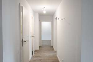 Wohnen mit Geschichte & Komfort: 3-Zimmer-Whg. mit 2 Balkonen in ehemaliger Kirche! – Arnoldstr. 47, 44793 Kruppwerke, Bochum – Vorschaubild 4