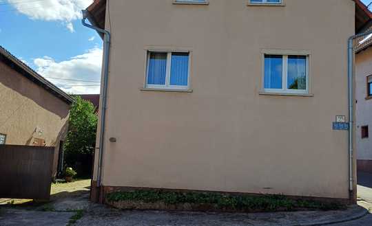 Reserviert!  Günstiges 6-Zimmer-Einfamilienhaus in Völkersweiler
