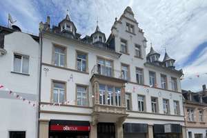 Stilvolle 3-Zimmerwohnung mit Stellplatz im Stadtkern von Eltville