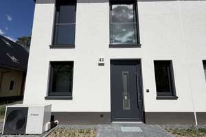 Neubau-Doppelhaushälfte – bezugsfertig, hochwertig ausgestattet und auf höchstem Niveau. – Die vollständige Adresse der Immobilie erhältst du vom Anbieter., 15827 Blankenfelde-Mahlow – Vorschaubild 9