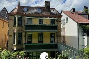 Wohnen im stilvollen Altbau