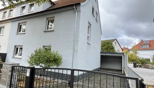 Bild von Schickes Zweifamilienhaus in Bad Vilbeler Waldnähe!