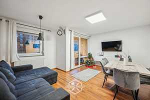 Lichtdurchflutete 3-Zimmer-Oase mit Balkon – Brucknerweg 10, 73732 Esslingen (Kreis) – Vorschaubild 1