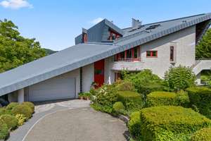 Pure Exklusivität! Einzigartige Architektenvilla mit atemberaubendem Weitblick, Parkgarten & Pool – Die vollständige Adresse der Immobilie erhältst du vom Anbieter., 91077 Neunkirchen am Brand – Vorschaubild 5