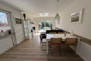 Top Reihendendhaus, vollständig renoviert und fußläufig zum Strand in Dangast – Sielstraße 9a, 26316 Friesland (Kreis) – Vorschaubild 2