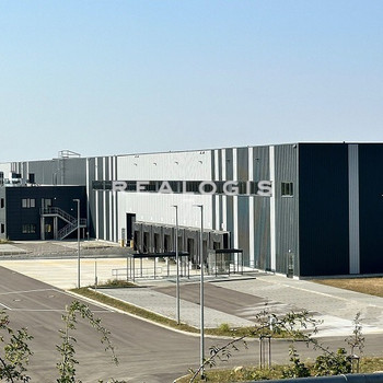 Direkt an der A14 | ca. 14.800 m²  Logistik / -Batterielager | WGK III