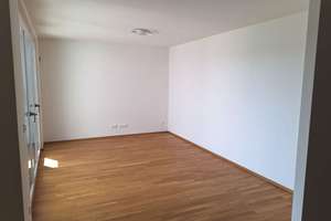 Hochwertige 4-Zi.-Wohnung mit Balkon, Aufzug, EBK und TG-Stellplatz in LE – Leinfelder Straße 48, 70771 Leinfelden-Echterdingen – Vorschaubild 3