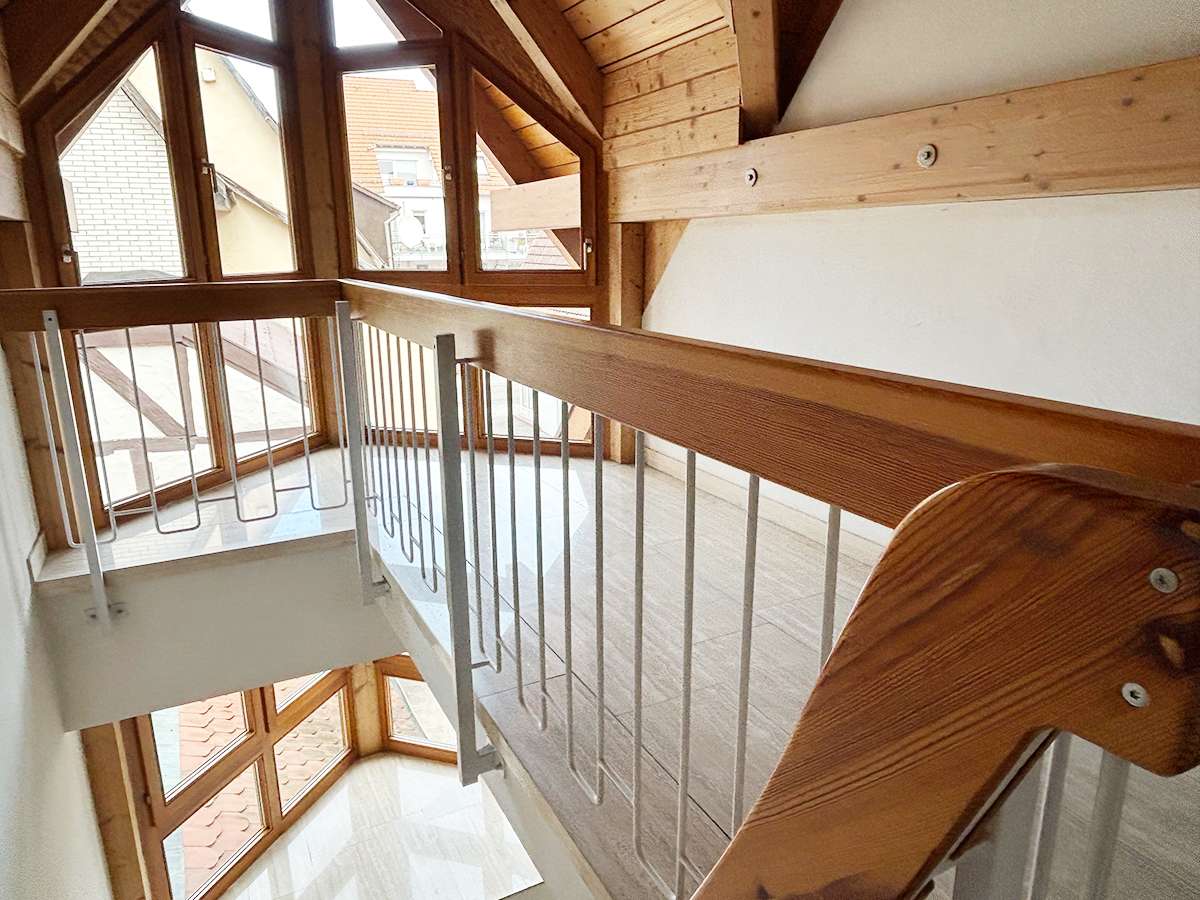 Immobilie in Ehningen - Ehningen - Idyllisch Wohnen an der Würm: "Charmantes 2-Familien-Architektenhaus mit ELW" - Bild 8