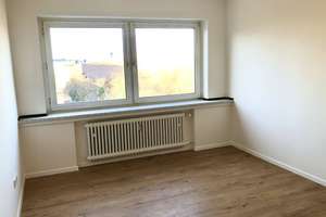 Exklusive 3-Zimmer-Wohnung in unmittelbarer Uni-Nähe inkl. EBK & Waschmaschine – Viehofer Platz 10, 45127 Stadtkern, Essen – Vorschaubild 12