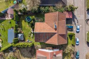 Charmantes Einfamilienhaus mit Potenzial auf großzügigem Grundstück in Staufenberg! – Die vollständige Adresse der Immobilie erhältst du vom Anbieter., 35460 Staufenberg – Vorschaubild 5