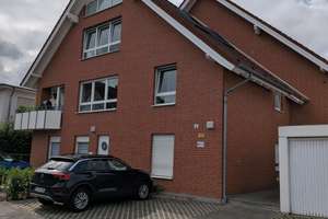 Exklusive 3 Zimmer Erdgeschoß Wohnung mit Garten