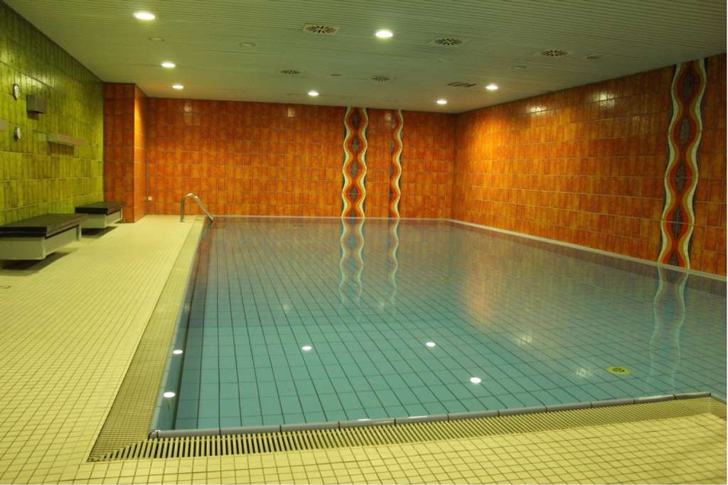 Attraktive 2-Zimmer ETW mit EBK & Schwimmbadnutzung in bester City-Lage