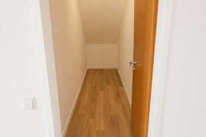 Modern renovierte, zentral gelegene Wohnung mit großzügigem Grundriss und zwei Balkonen – Juliuspromenade 64, 97070 Altstadt, Würzburg – Vorschaubild 9