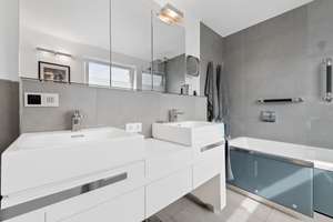 Licht & Design: Exkl. 5-Zi-Townhouse im Herzen von Kaiserswerth! Studio! Hobby! Garten! Garage! – Die vollständige Adresse der Immobilie erhältst du vom Anbieter., 40489 Kaiserswerth, Düsseldorf – Vorschaubild 13