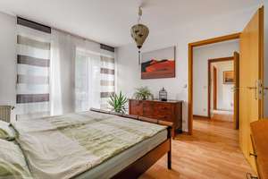 Energieeffiziente Maisonette-Wohnung mit Terrasse, Garage und viel Platz in Berlin-Biesdorf – Die vollständige Adresse der Immobilie erhältst du vom Anbieter., 12683 Biesdorf, Berlin – Vorschaubild 8