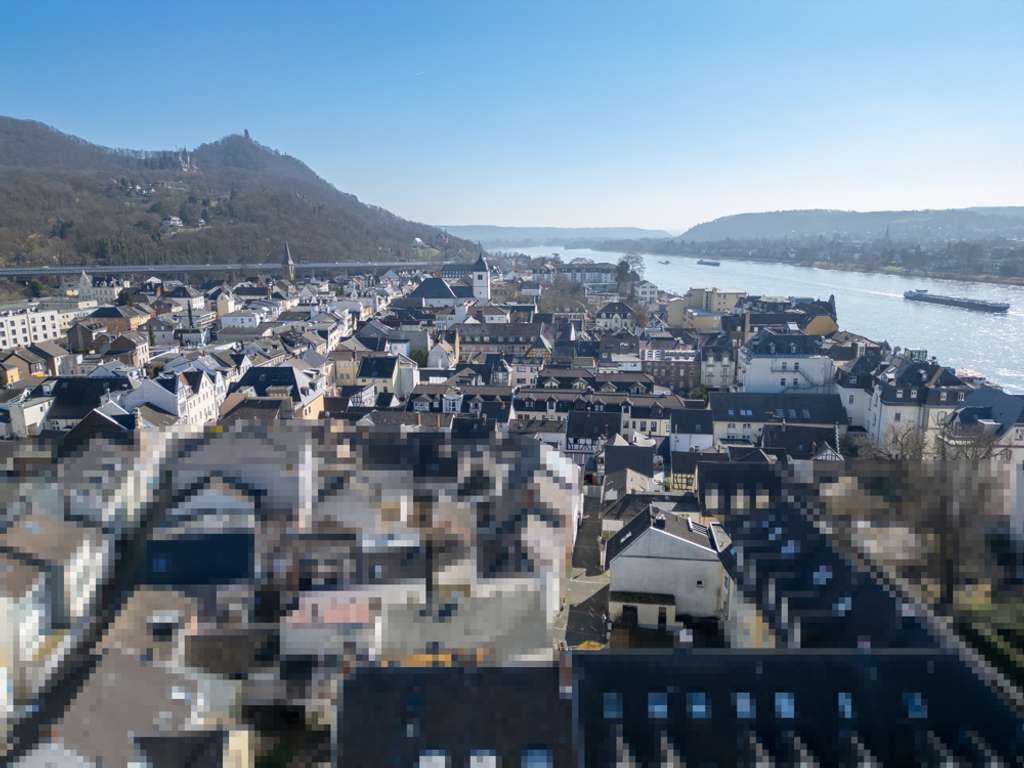 Immobilie in Königswinter - Toplage Rheinpromenadennähe Königswinter! Großzügiges ZFH mit 155 m² Wfl. + ME von ca. 20.000 € p.a. - Bild 4