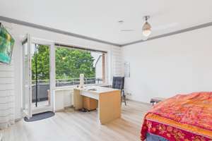 Grün, ruhig und sonnig: Gepflegte Endetage mit 2 TG-Stellplätzen nebeneinander – Wiebischenkamp 42C, 22523 Eidelstedt, Hamburg – Vorschaubild 4
