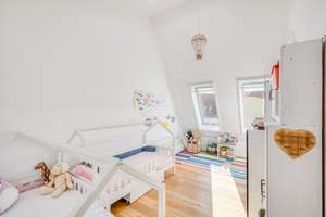 Familienidylle im Dachgeschoss mit privatem Dachgarten – Die vollständige Adresse der Immobilie erhältst du vom Anbieter., 12159 Friedenau, Berlin – Vorschaubild 8