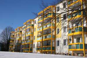 Verlängern Sie Ihre Freiluftsaison! 2 Zimmer mit verglastem Balkon – Kochstraße 56, 9116 Chemnitz – Vorschaubild 1