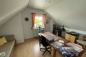 Freistehendes Familienhaus mit Doppelgarage auf 600 m² Grundstück in Stuttgart-Steinhaldenfeld – Im Feldle 33, 70379 Steinhaldenfeld, Stuttgart – Vorschaubild 32