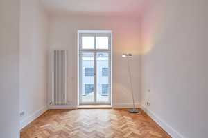 Klassische Altbauwohnung am Winthirplatz – München – Vorschaubild 10