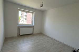 4 Zimmerwohnung mit Blick ins Grüne, Balkon und Gäste WC – Karlsruher Straße 11, 30519 Mittelfeld, Hannover – Vorschaubild 9