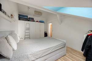 Helle 3-Zimmer-Wohnung mit Dachterrasse
Weitblick über Wuppertal inklusive – Die vollständige Adresse der Immobilie erhältst du vom Anbieter., 42285 Barmen, Wuppertal – Vorschaubild 12