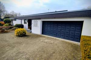 freistehendes Einfamilienhaus am Waldrand von Alt Hackenbroich mit Garage in Dormagen – Clauiusstr 38, 41540 Dormagen – Vorschaubild 2