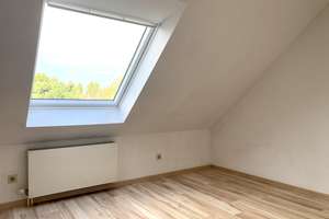 Helle und freundliche Maisonettewohnung mit Balkon und Tiefgarage Nähe Universität und Südpark! – Die vollständige Adresse der Immobilie erhältst du vom Anbieter., 40225 Bilk, Düsseldorf – Vorschaubild 9
