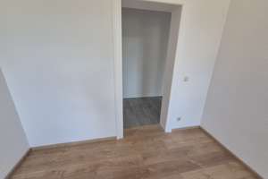 GESUCHTER TYP & FRISCH RENOVIERT!  4 RAUM-WOHNUNG, 3.OG, BEVORZUGTE AUFTEILUNG, AB 10/2026 – Rudolf-Renner Straße 38, 1159 Löbtau-Nord, Dresden – Vorschaubild 8