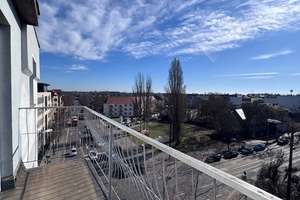 Helle 3 Raum Wohnung mit Wannenbad - neu renoviert
