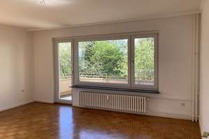 Geräumige, gepflegte 4 Zimmer-Wohnung mit Balkon in ruhiger guter Stadtrandlage – Die vollständige Adresse der Immobilie erhältst du vom Anbieter., 34125 Fasanenhof, Kassel – Vorschaubild 1