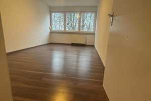 Vollständig renovierte 4-Zimmer-Wohnung mit Balkon und EBK in Karlsruhe – Elsa-Brändström-Straße 15a, 76228 Karlsruhe – Vorschaubild 13