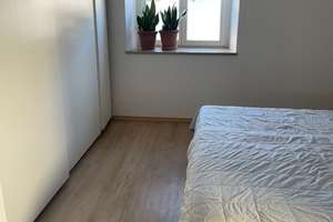 Schöne, ruhige, in grüner Umgebung gelegene 2,5-Zi. Whg. in Regensburg-Süd ( Uni- und Altstadtnähe) – Martin-Greif-Straße 4, 93051 Kumpfmühl-Ziegetsdorf-Neuprüll, Regensburg – Vorschaubild 5