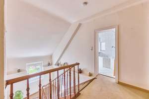 Viel Platz und zahlreiche Möglichkeiten – Wohnhaus mit Entwicklungspotenzial in Geisenheim OT – Die vollständige Adresse der Immobilie erhältst du vom Anbieter., 65366 Geisenheim – Vorschaubild 24
