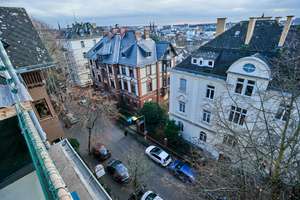 große helle Dachgeschoss Wohnung Wiesbaden-City - mit großem Balkon/Terasse! - provisionsfrei -